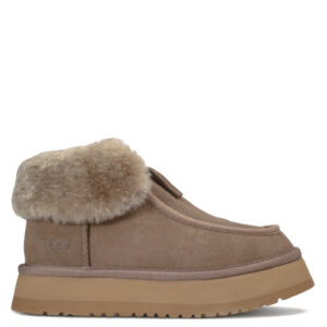 UGG Funkette Platform Boots - Cappuccino